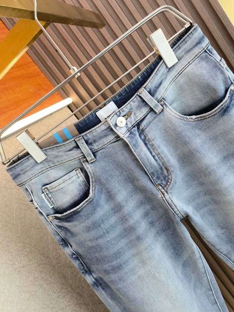 Minimalist Burberry Jeans 100292
