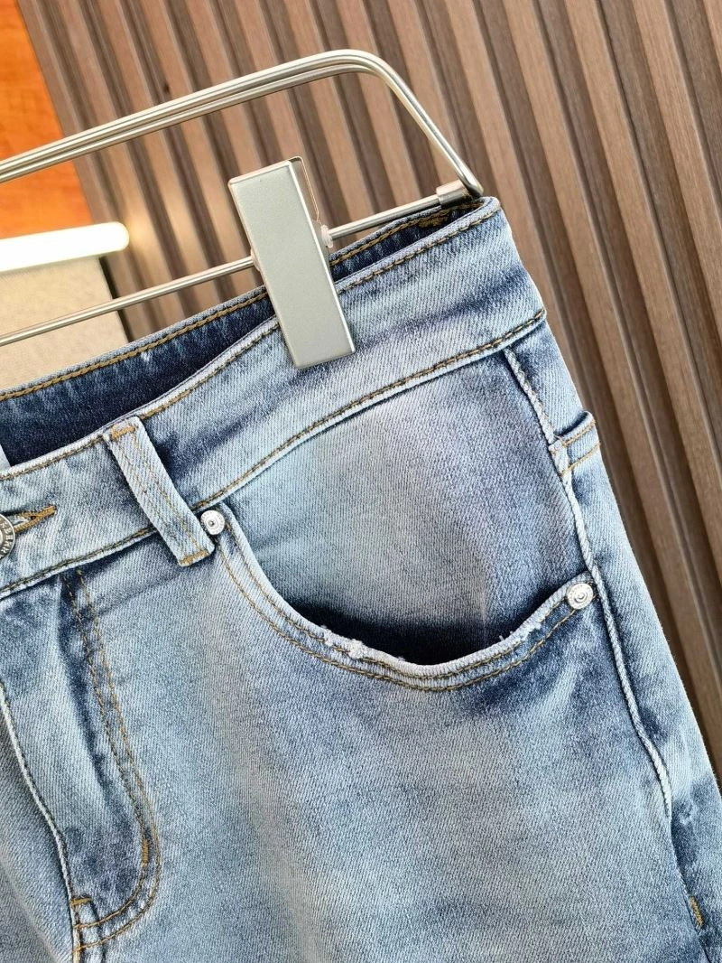 Minimalist Burberry Jeans 100292