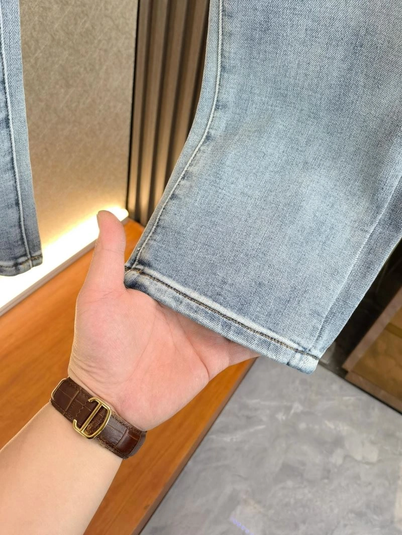 Minimalist Burberry Jeans 100292