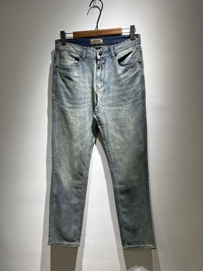 Trendsetting Burberry Jeans 100285