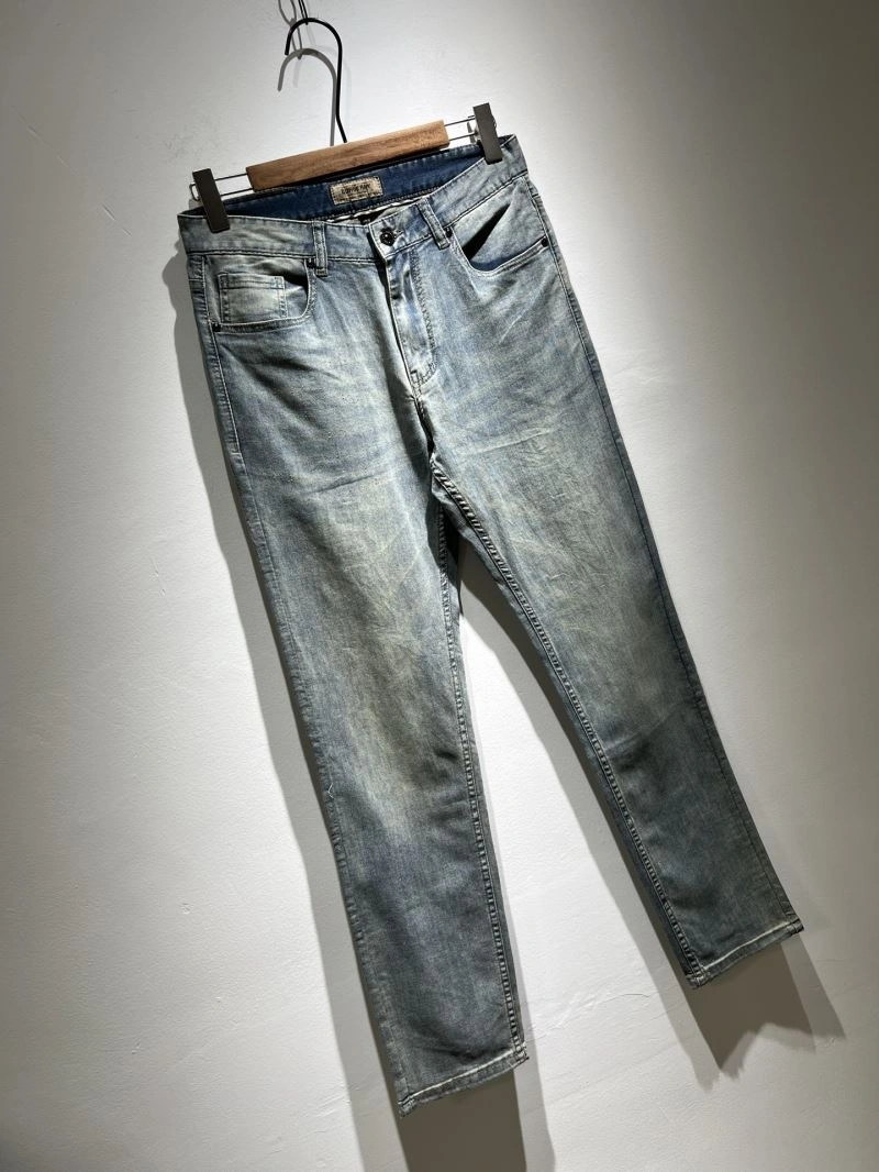 Trendsetting Burberry Jeans 100285