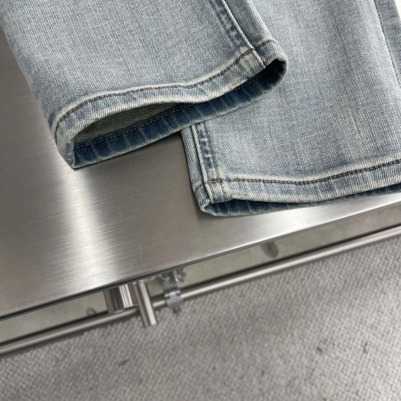WaterResistant Burberry Jeans 100280