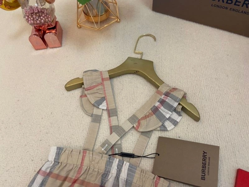Versatile Burberry Kids 99772