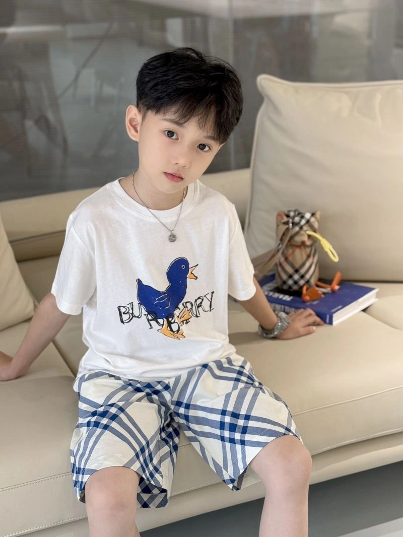EyeCatching Burberry Kids 99851