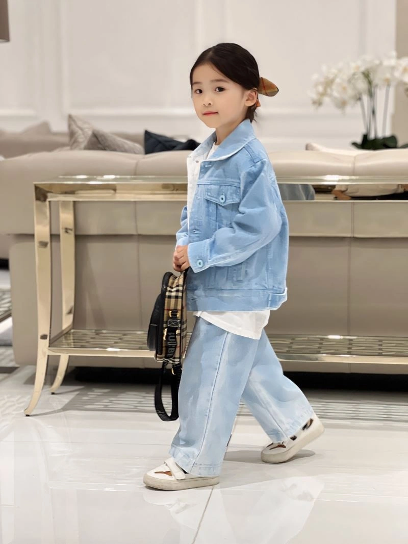Burberry Kids Elegant 99680