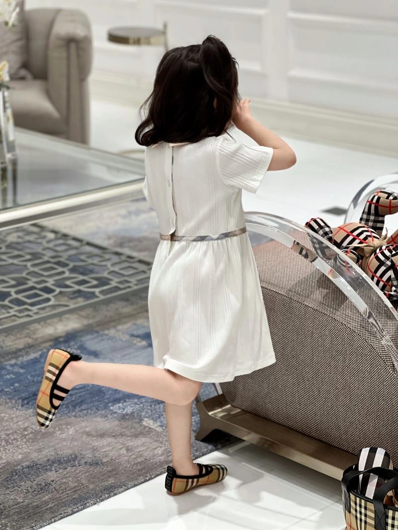 WellDesigned Burberry Kids 99712