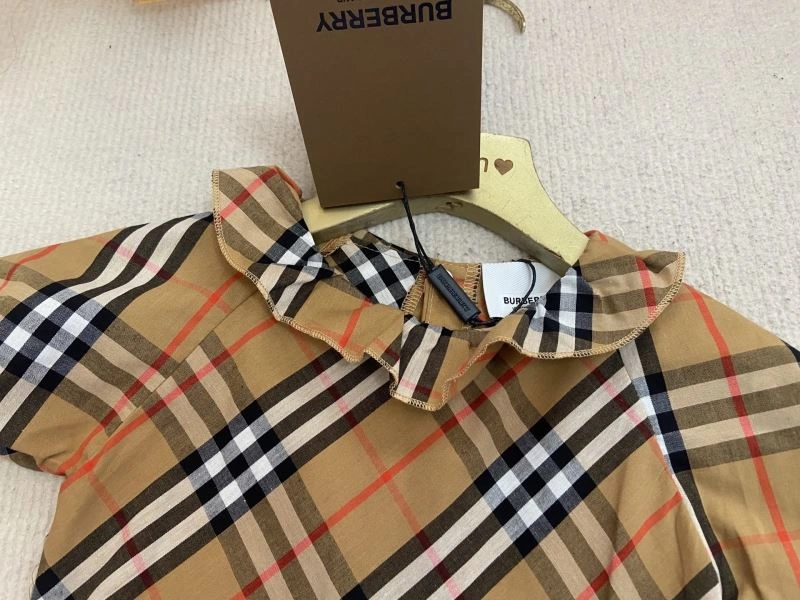 Trendy Burberry Kids 99610