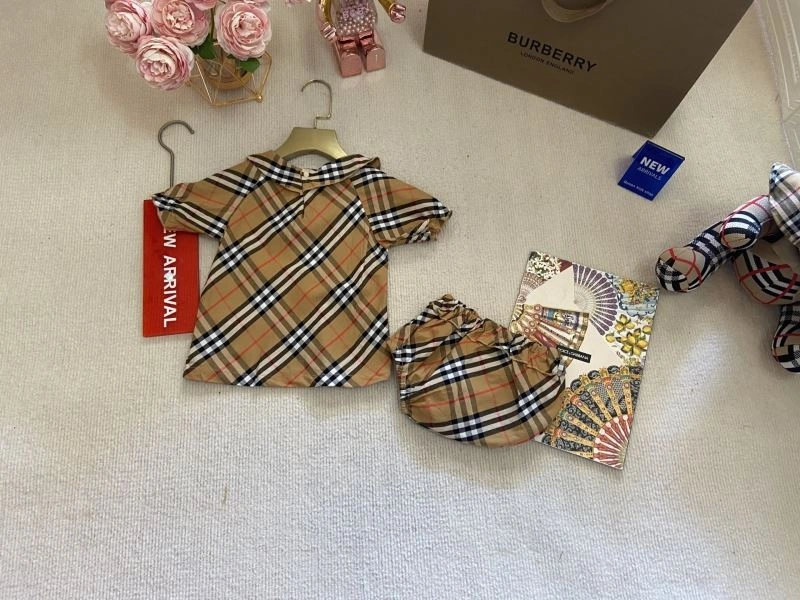 Trendy Burberry Kids 99610
