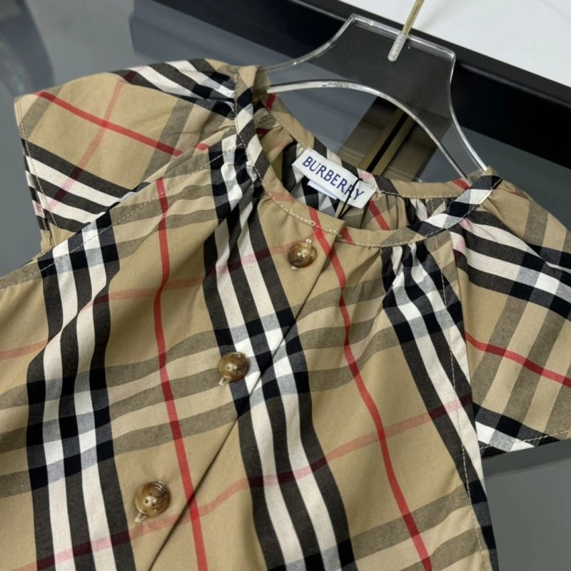 Neat Burberry Kids 99601