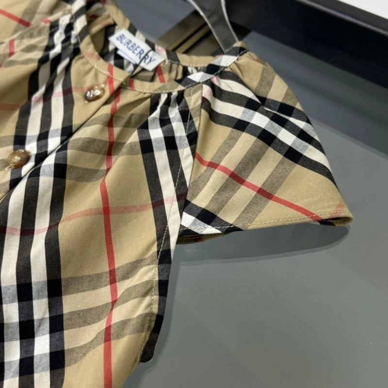 Neat Burberry Kids 99601
