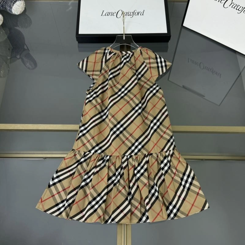 Neat Burberry Kids 99601