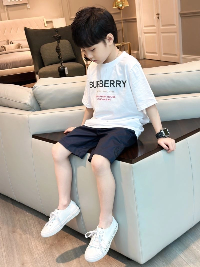 Burberry Kids Comfortable 99543