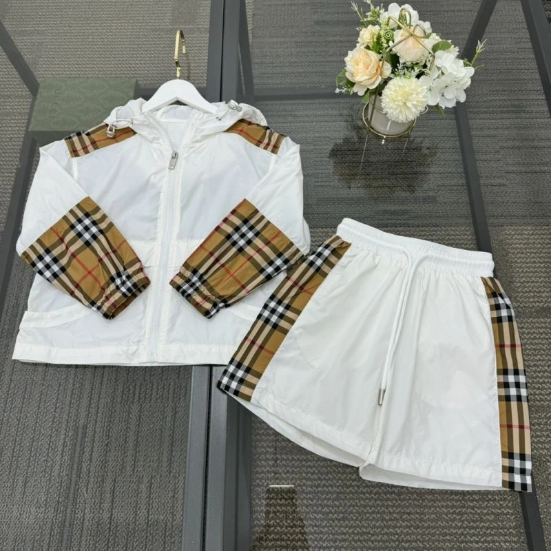 Neat Burberry Kids 99507