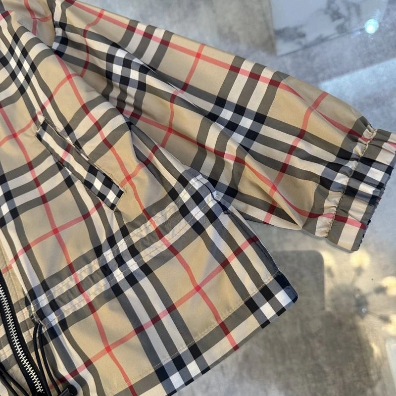 Attractive Burberry Kids 99493