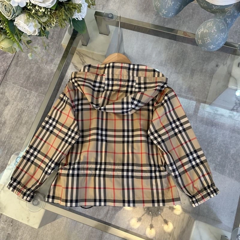 Attractive Burberry Kids 99493