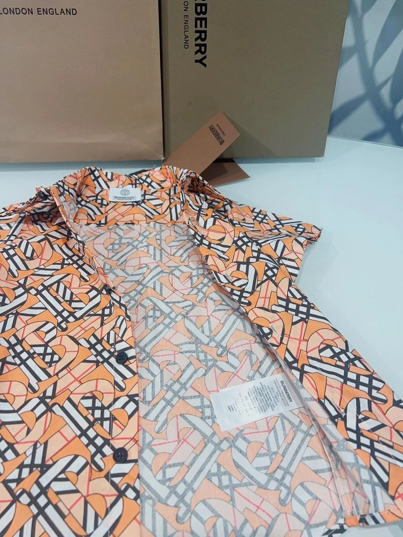 UrbanChic Burberry Kids 99875