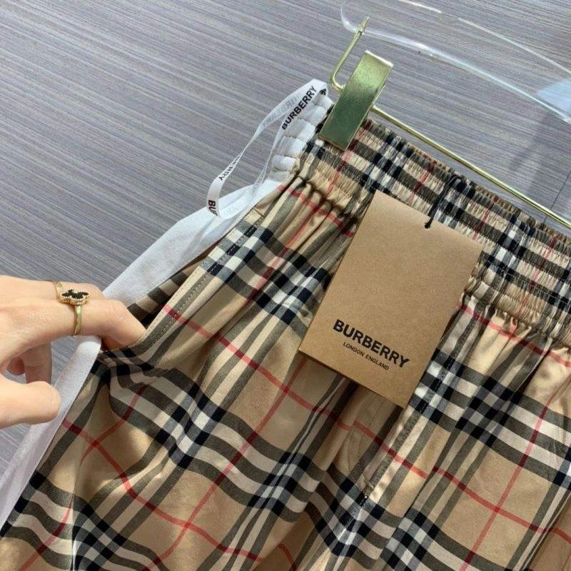 Neat Burberry Long Pants 104726