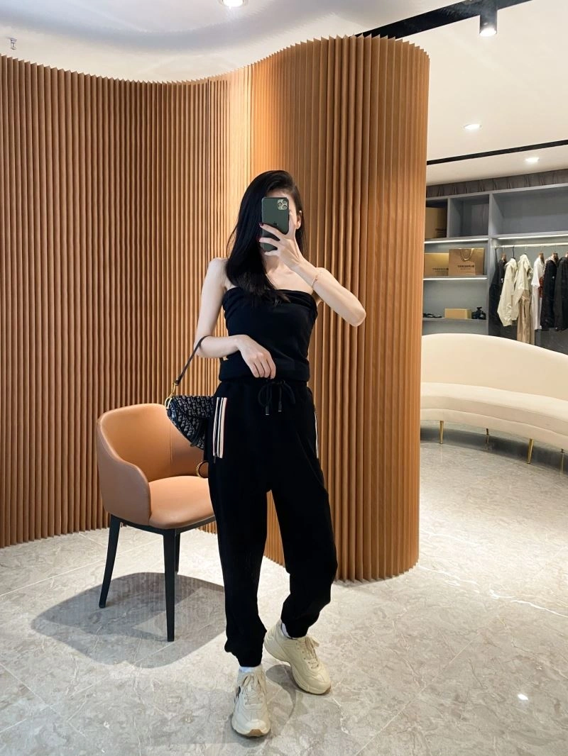 Burberry Long Pants Bold 103158