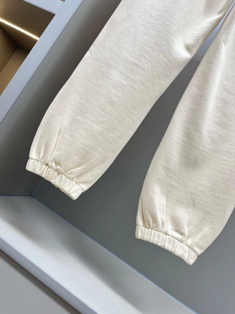 Burberry Long Pants Sleek 105625
