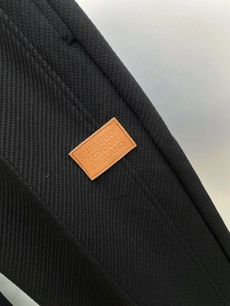 WaterResistant Burberry Long Pants 102823