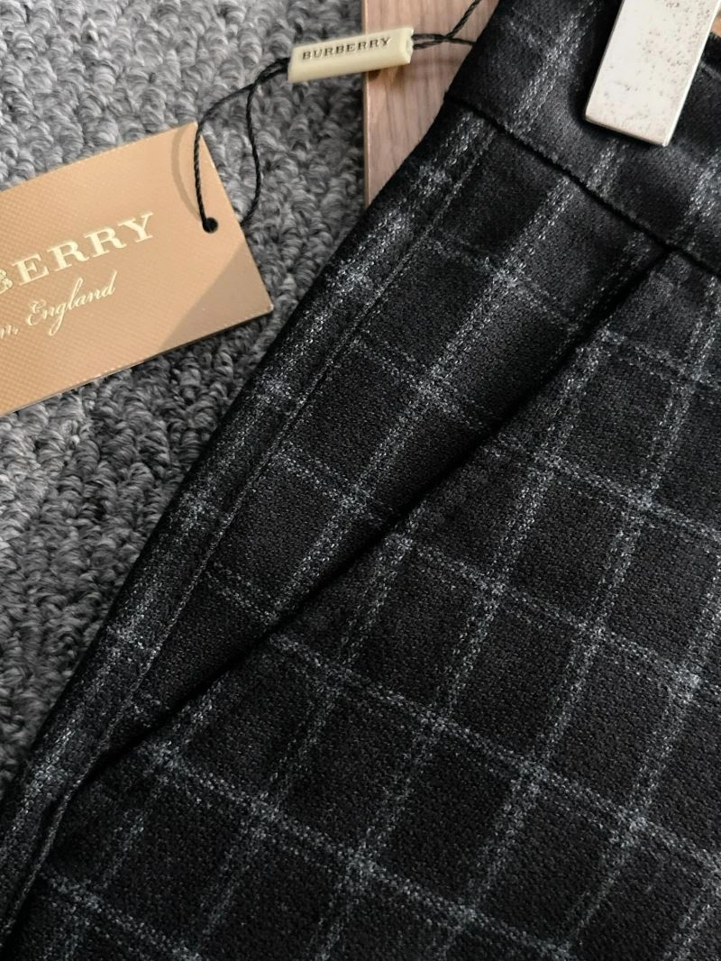 Burberry Long Pants FashionForward 101765