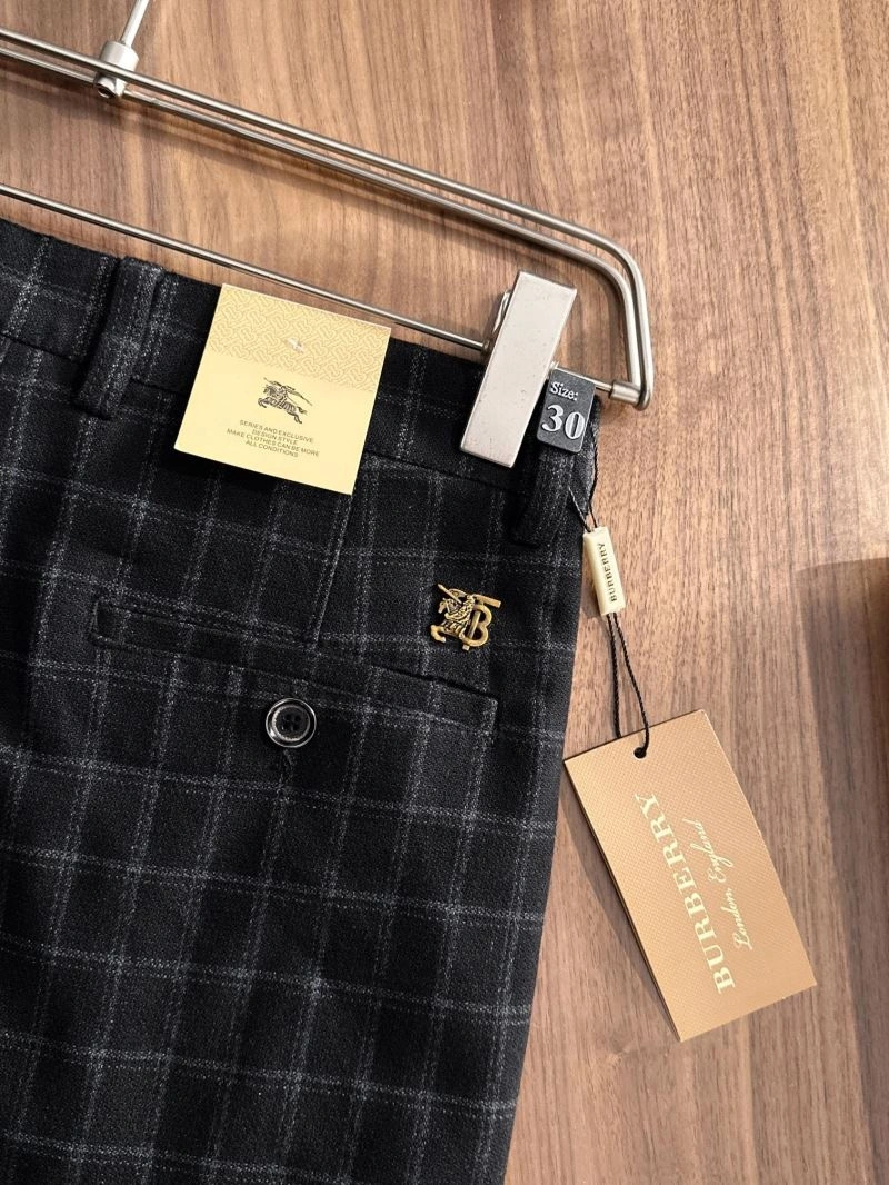Burberry Long Pants FashionForward 101765