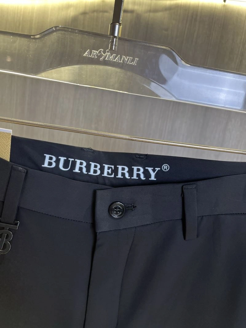 Burberry Long Pants FashionForward 101751