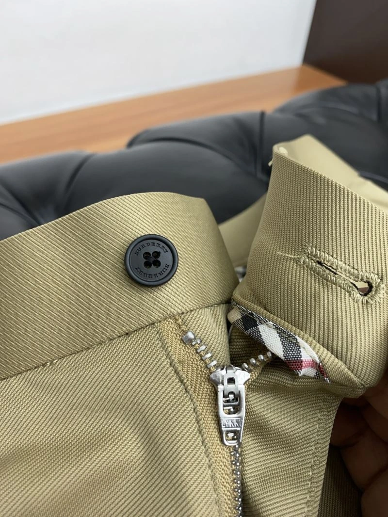 Seasonal Burberry Long Pants 101223