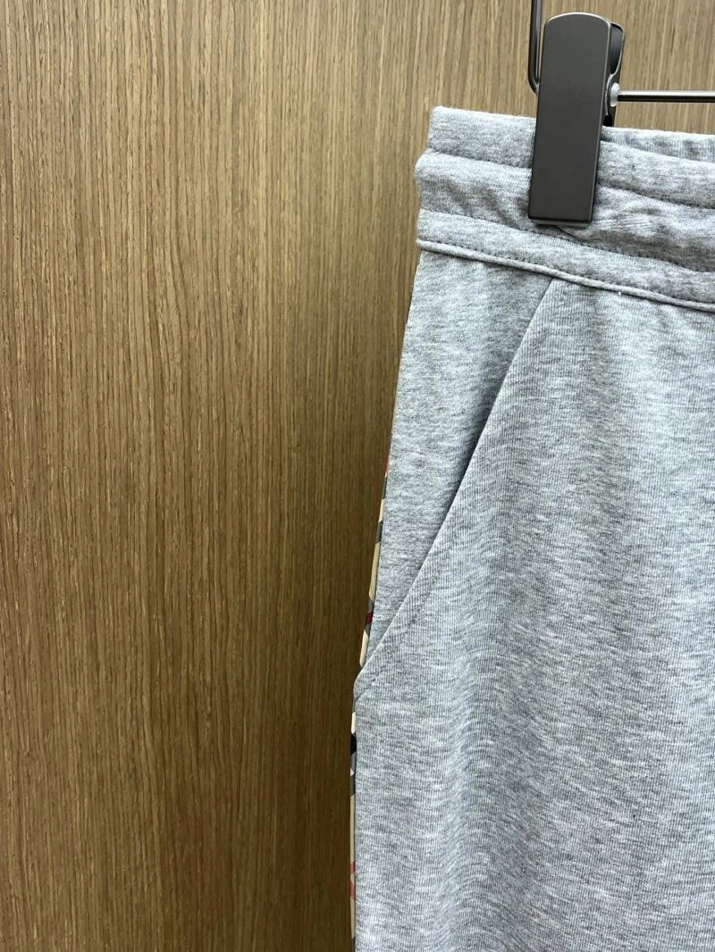 Burberry Long Pants Bright 100770
