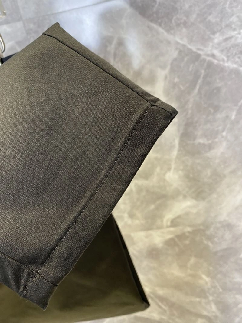 Burberry Long Pants FashionForward 100294