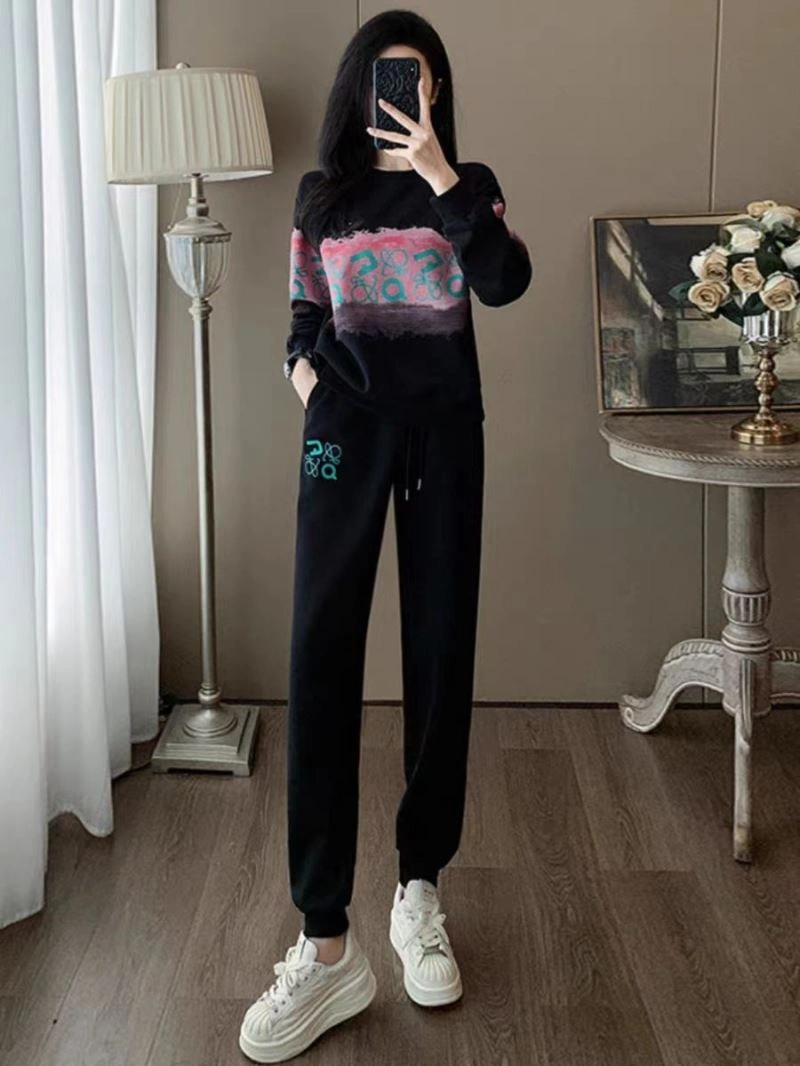 Minimalist Burberry Long Suits 104721