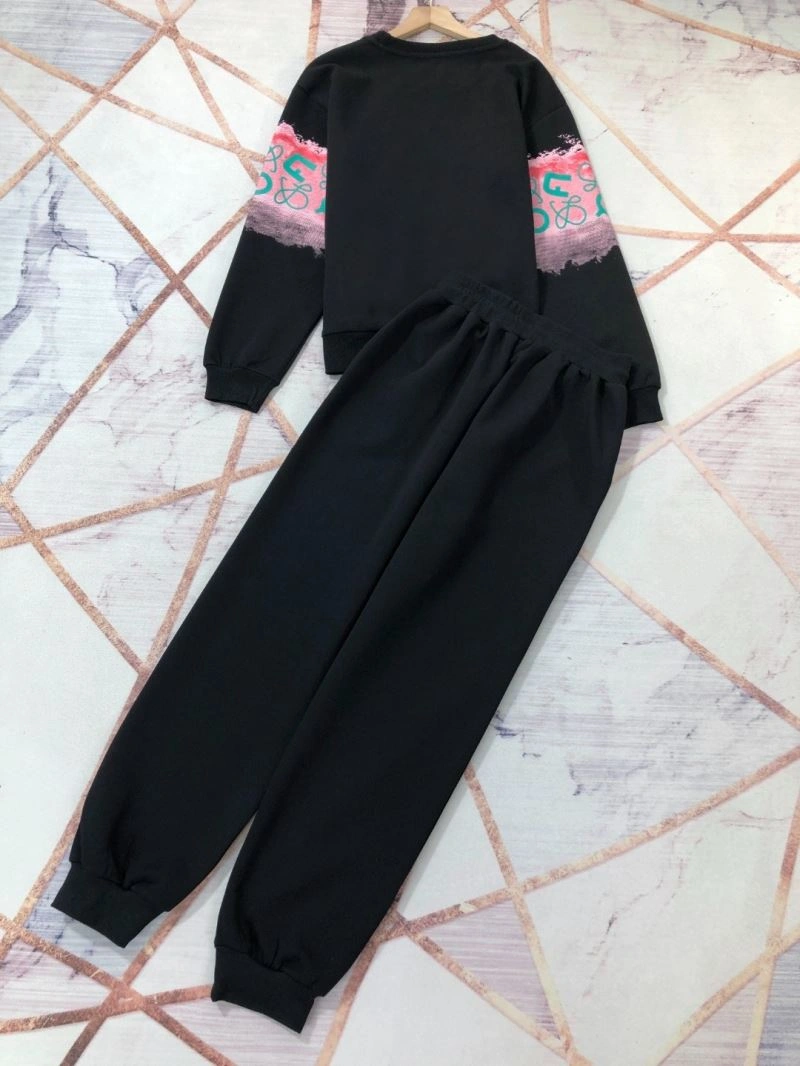 Minimalist Burberry Long Suits 104721