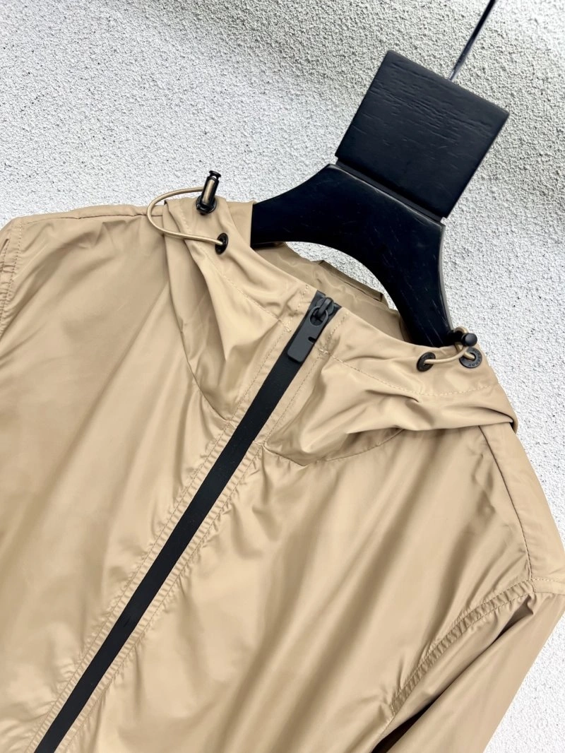 Burberry Long Suits WaterResistant 99176