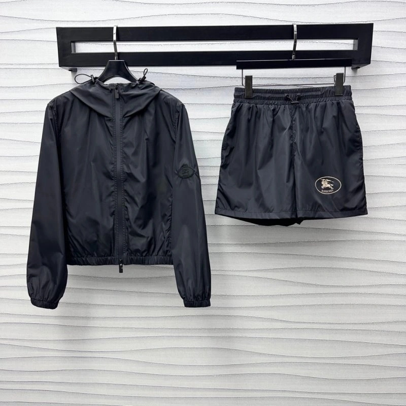 Burberry Long Suits Durable 99115