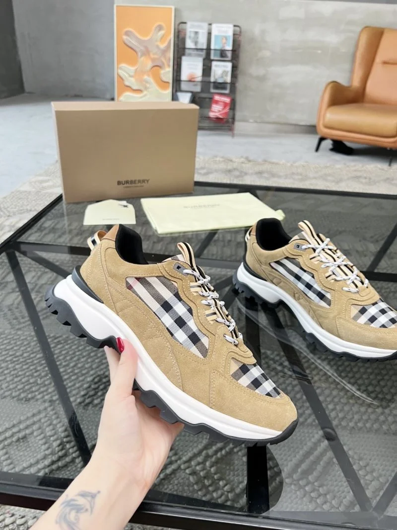 Burberry Low Shoes TravelReady 17105