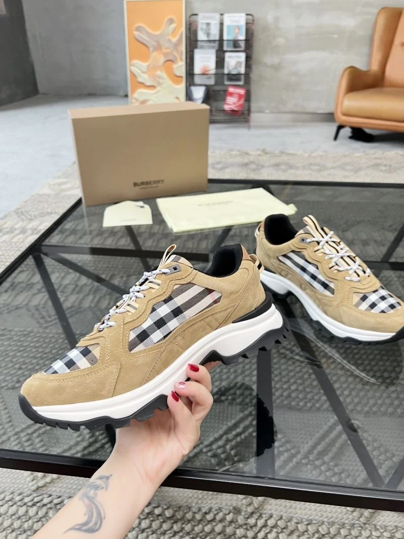 Burberry Low Shoes TravelReady 17105