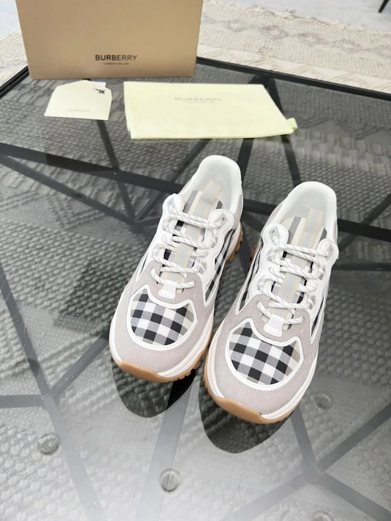 Burberry Low Shoes Colorful 17093