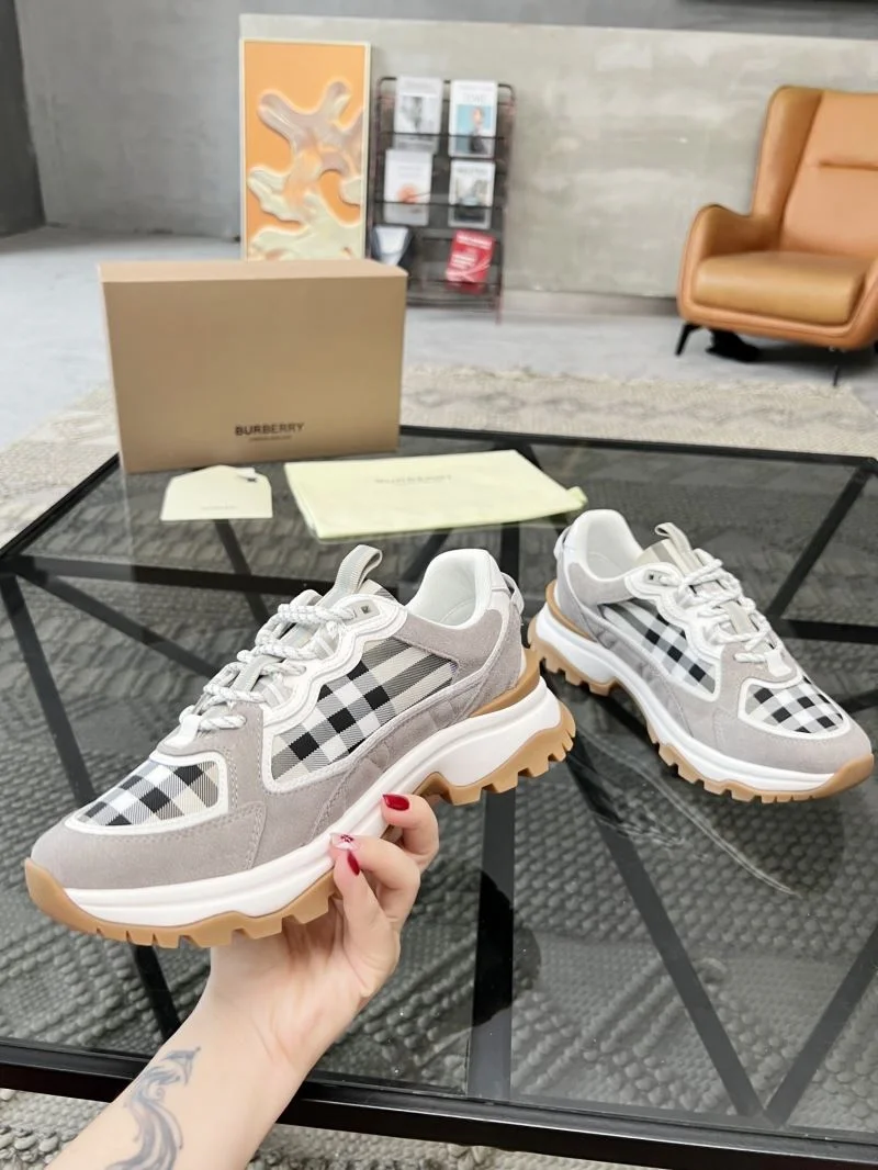 Burberry Low Shoes Colorful 17093