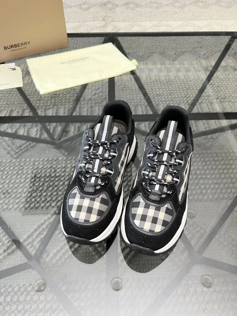Burberry Low Shoes Seasonal 17098