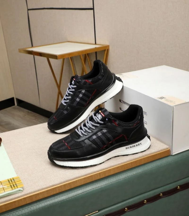 Bright Burberry Low Shoes 17087