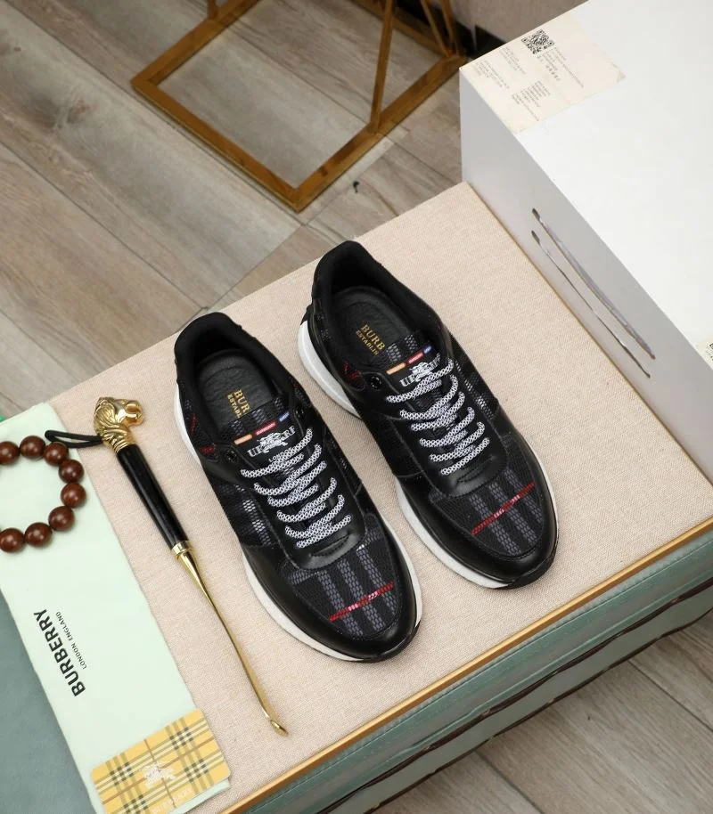 Bright Burberry Low Shoes 17087