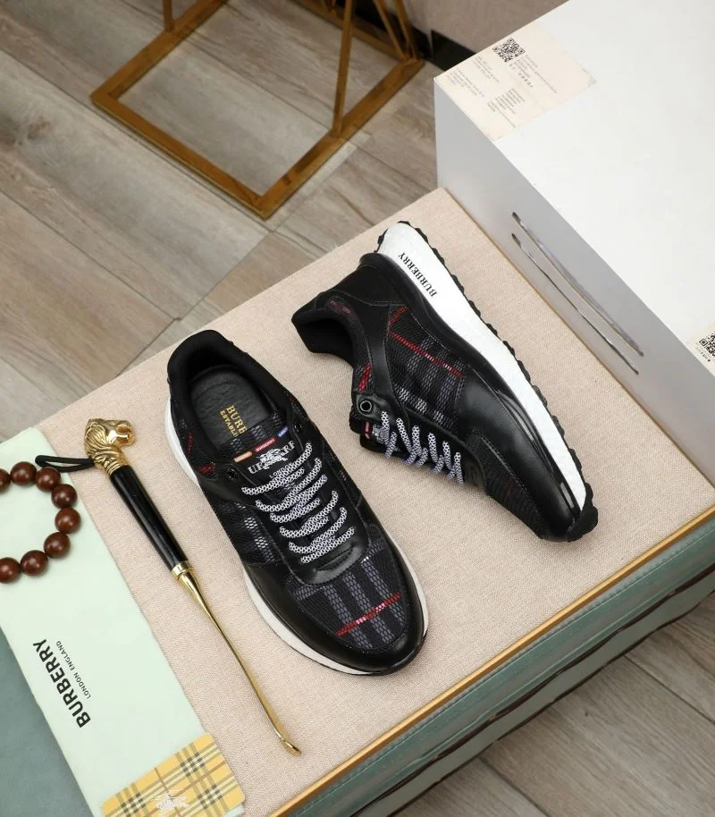 Bright Burberry Low Shoes 17087