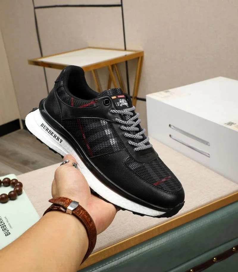 Bright Burberry Low Shoes 17087
