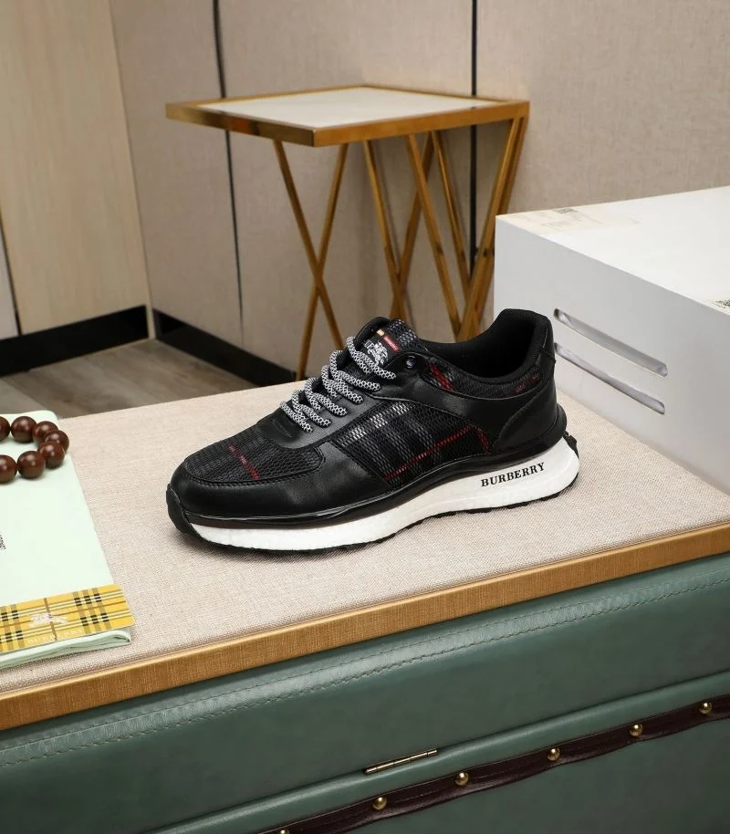 Bright Burberry Low Shoes 17087