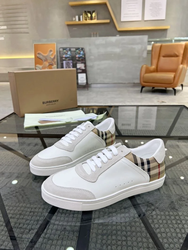 Lightweight Burberry Low Shoes 17091