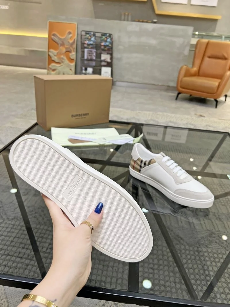 Lightweight Burberry Low Shoes 17091