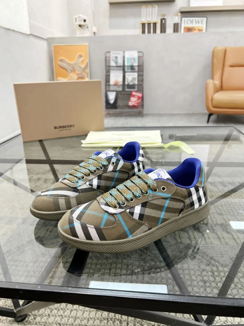 Bright Burberry Low Shoes 17099