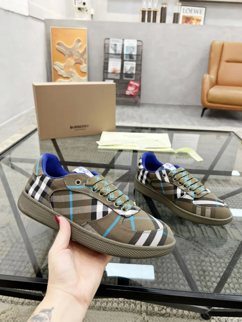 Bright Burberry Low Shoes 17099