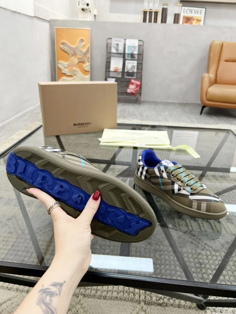 Bright Burberry Low Shoes 17099