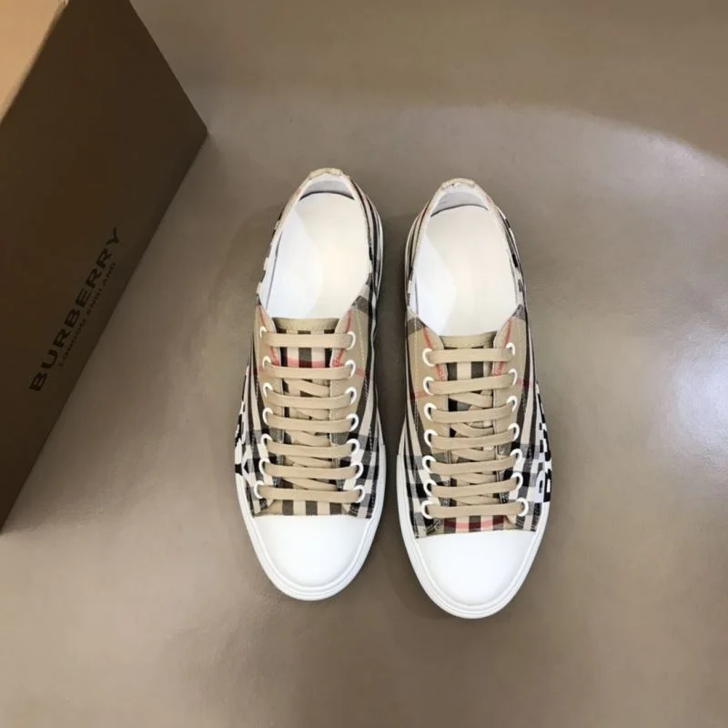 Burberry Low Shoes Sustainable 17072